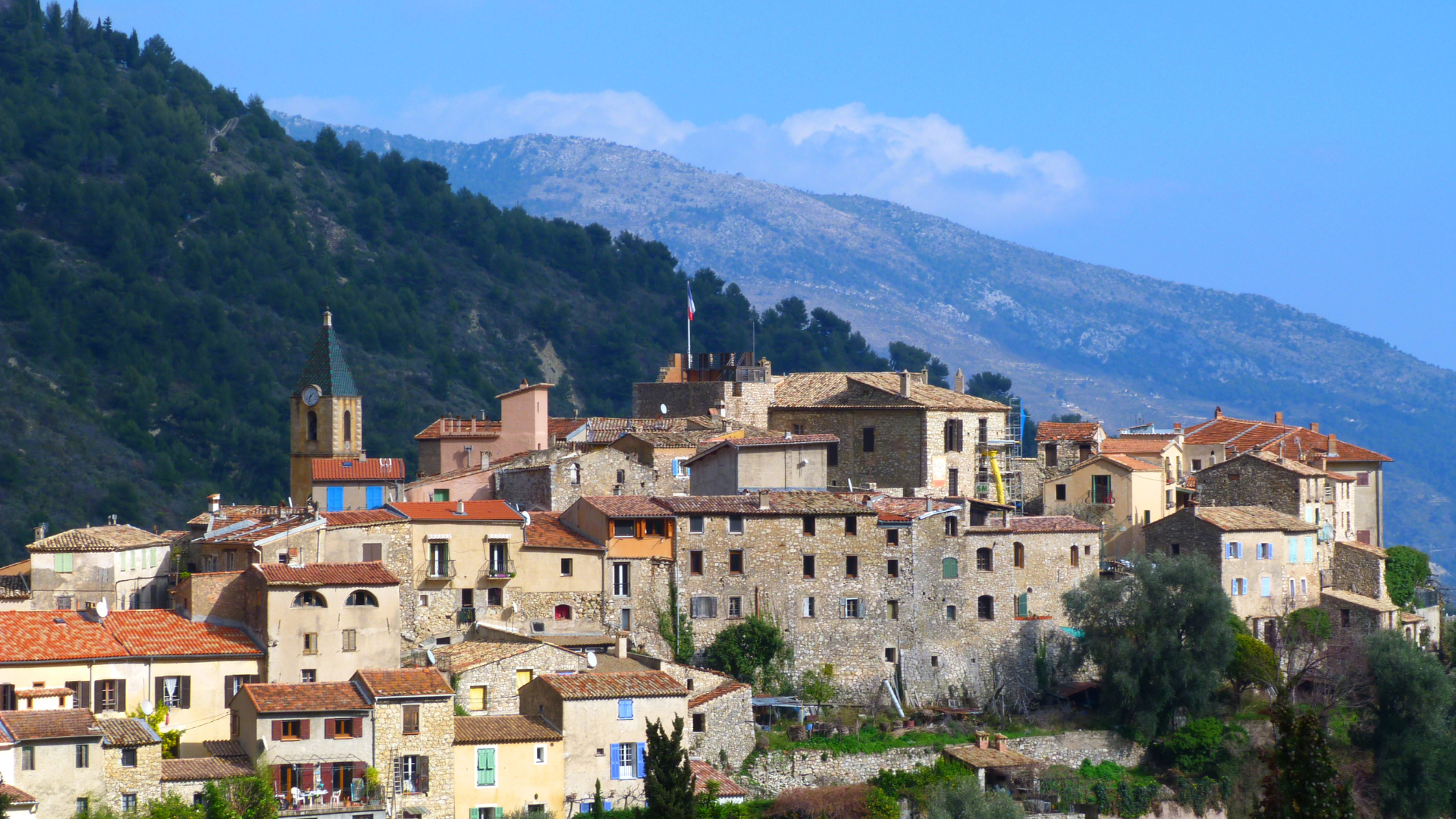 Vendre dans l’arrière-pays mentonnais : les avantages du mandat exclusif